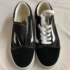 Big Kids Vans Ward Sneakers Size 1.5